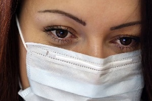 Спасет ли маска от простуды и гриппа? Что мы делаем не так?