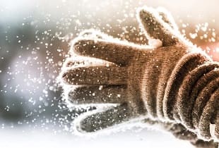 Как быстро согреть руки на морозе без перчаток на улице?