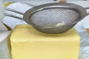 Как намазать сливочное масло из морозилки на бутерброд
