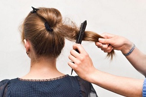 Как сделать начёс на любых волосах? Простой модный лайфхак