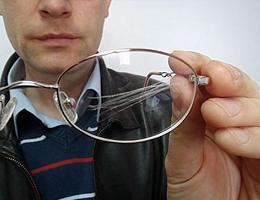 Как убрать царапины с очков для зрения в домашних условиях? | Полезные советы на все случаи жизни